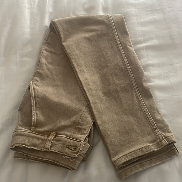 EUC Zara boy 11-12 basic chino pants - Picture 3 of 3